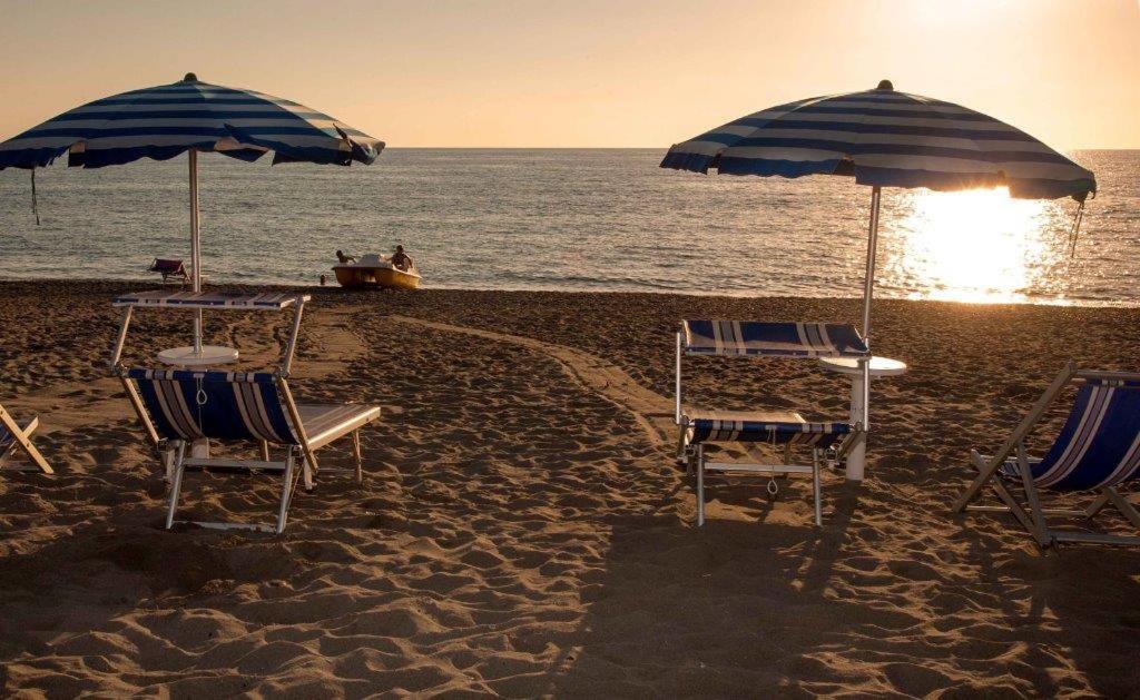 Villaggio Holiday Beach Diamante Ngoại thất bức ảnh